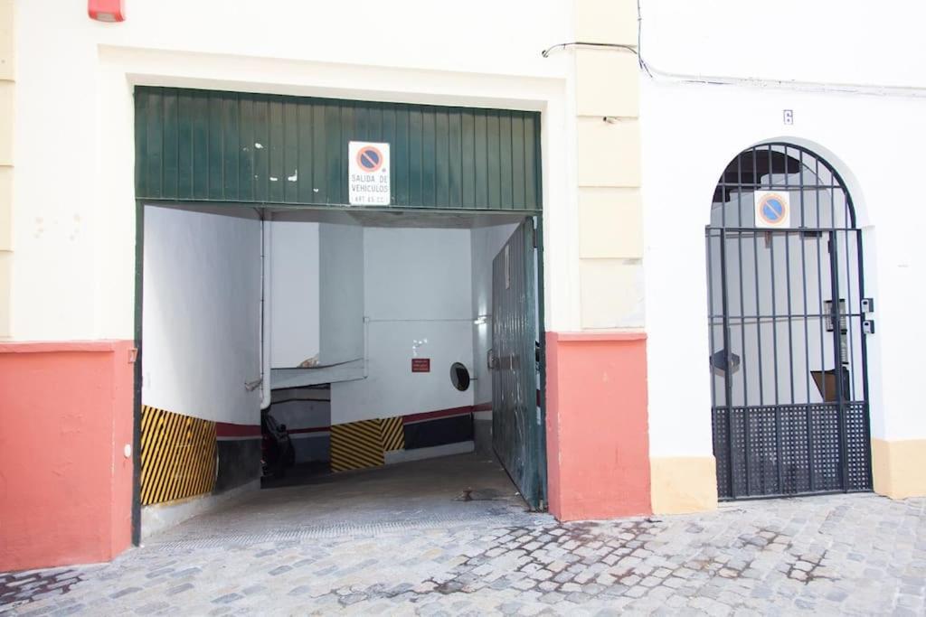 Zona 1 Santa Cruz Parking Privado Apartman Sevilla Kültér fotó