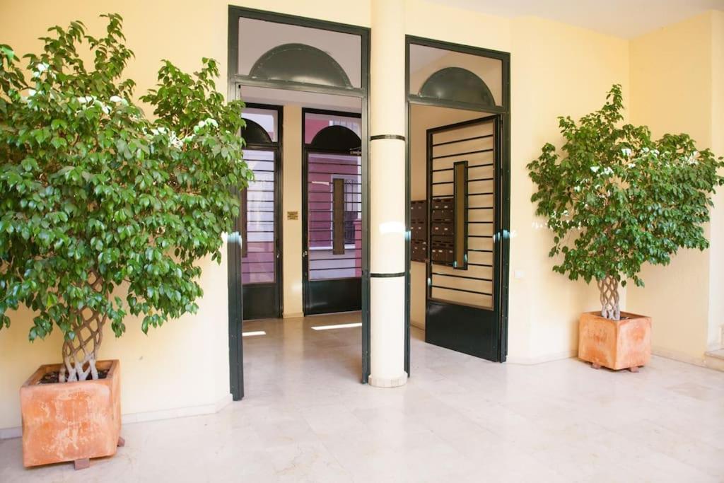 Zona 1 Santa Cruz Parking Privado Apartman Sevilla Kültér fotó