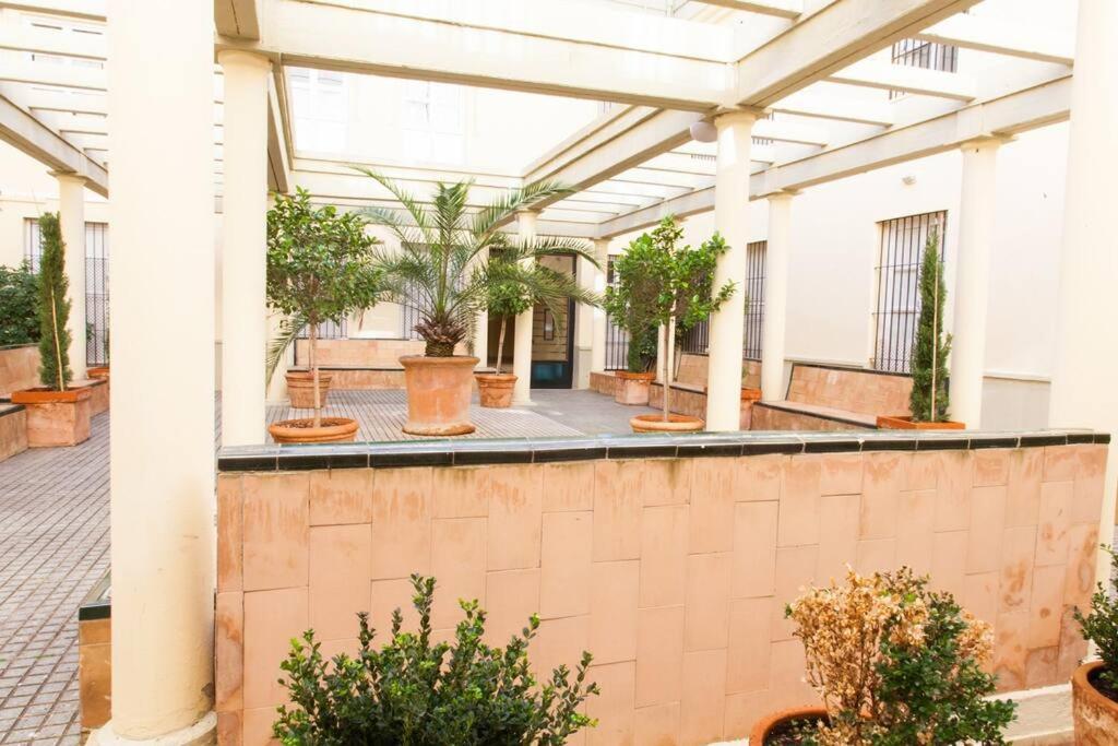 Zona 1 Santa Cruz Parking Privado Apartman Sevilla Kültér fotó